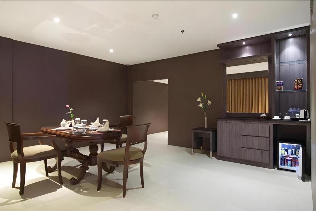 Aria Barito Hotel Banjarmasin  Zewnętrze zdjęcie